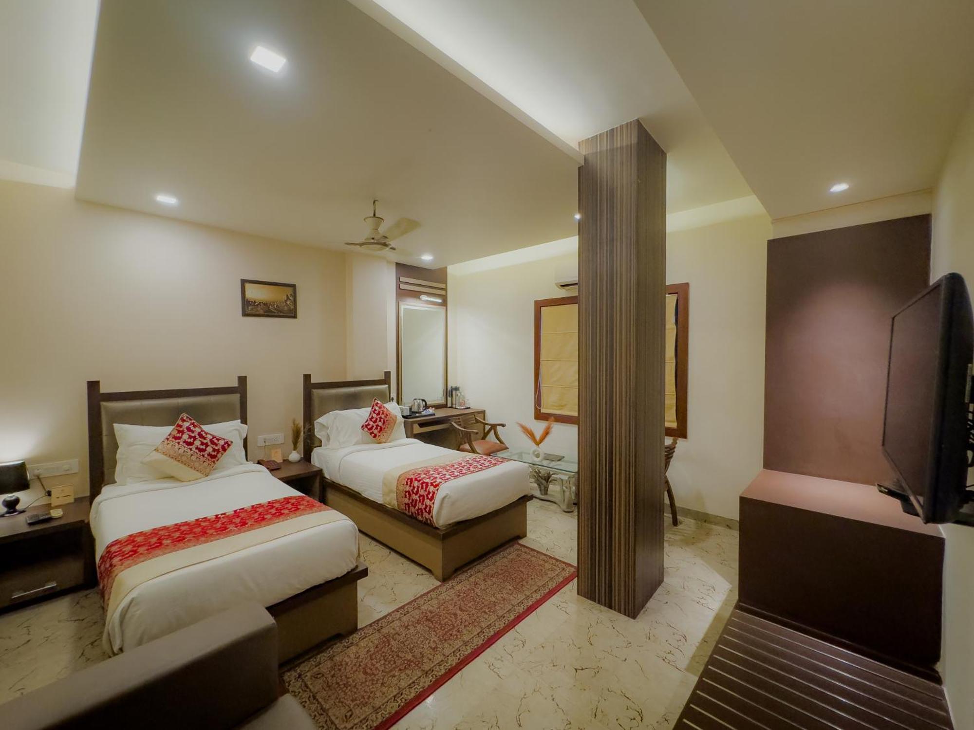 New Hotel Broadway Varanasi Exterior foto