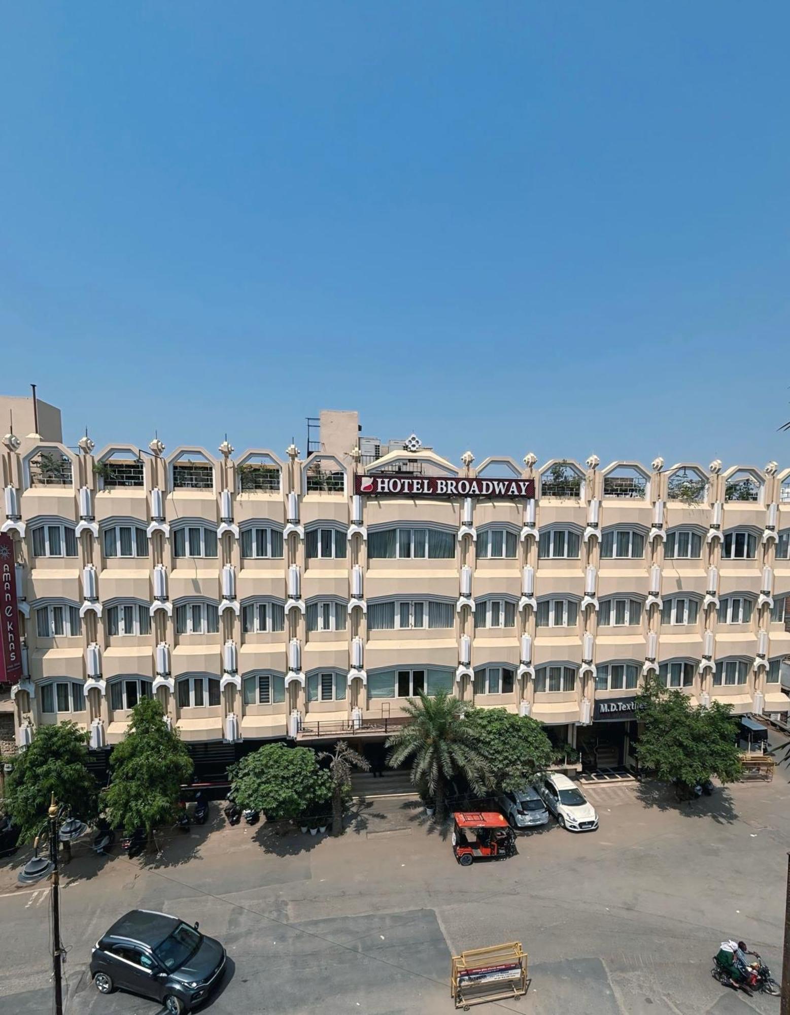 New Hotel Broadway Varanasi Exterior foto