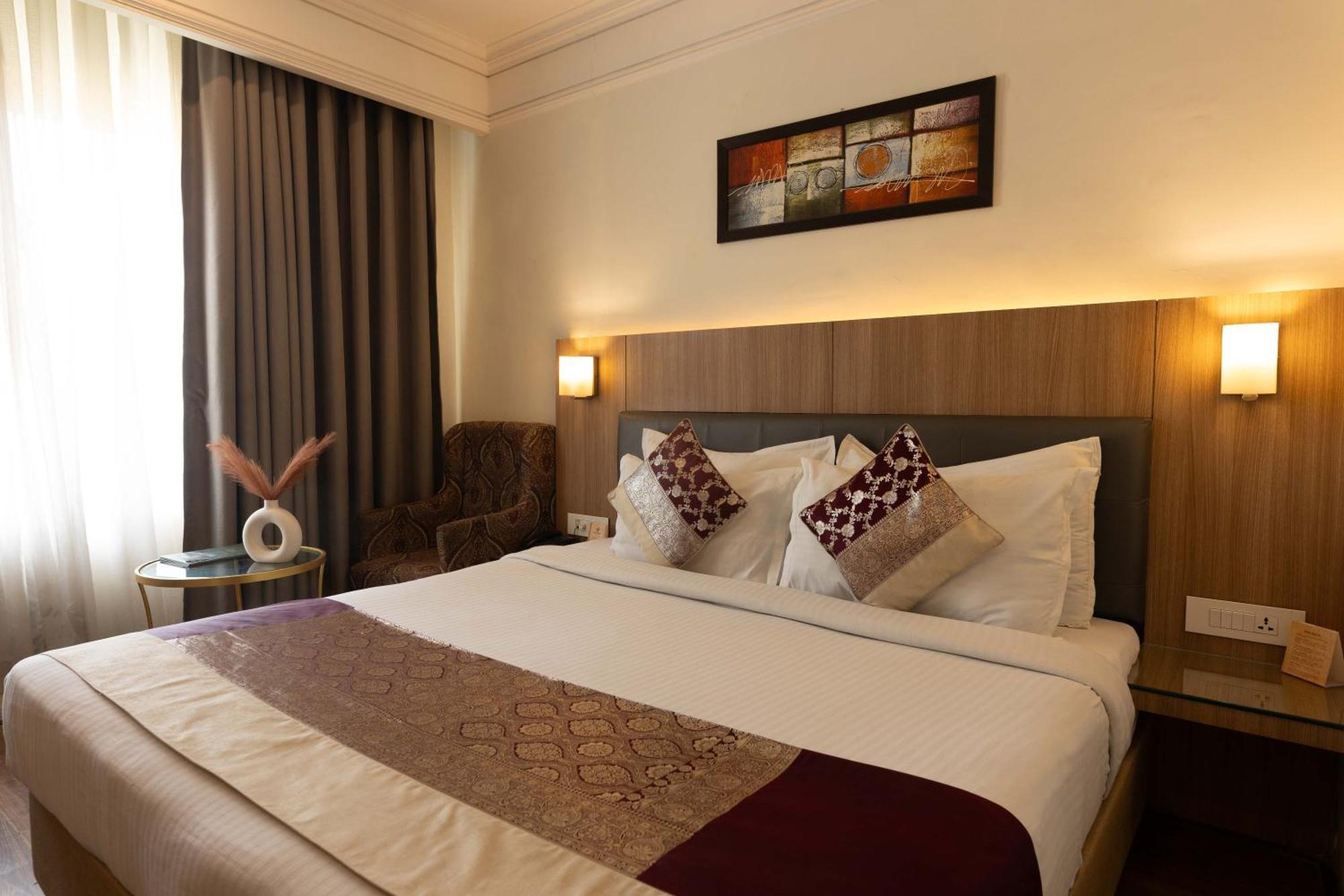 New Hotel Broadway Varanasi Exterior foto